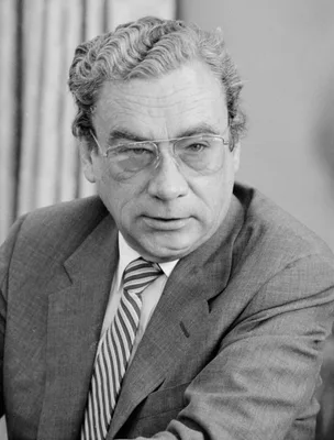 MCGOWAN, G. Kemp