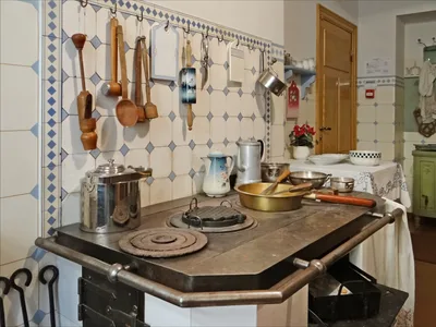 KITCHEN, S. F.