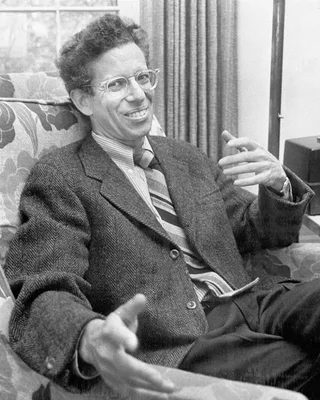 HOWARD, Martin